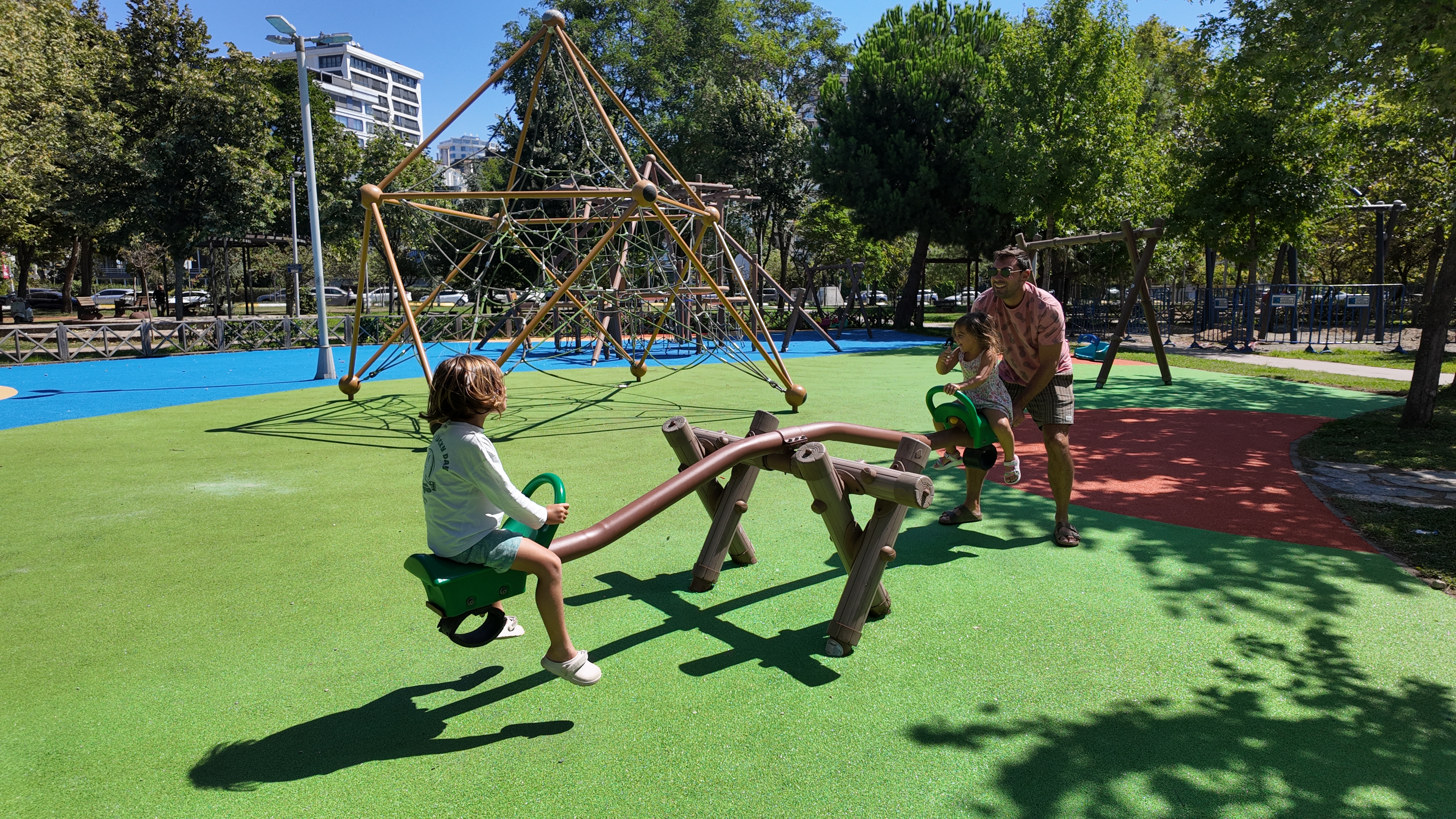 Kadıköy’ün parkları yenilendi
